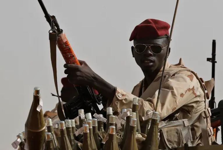 আধাসামরিক বাহিনী