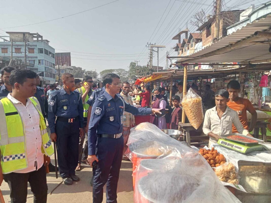 যানজটমুক্ত রাখতে অভিযান